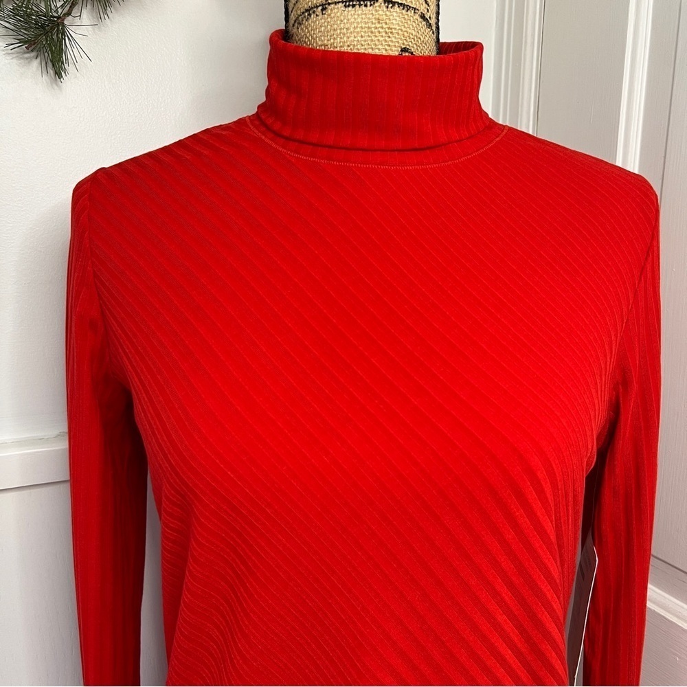 Athleta Red Essence Ribbed Turtleneck - Picture 3 of 14